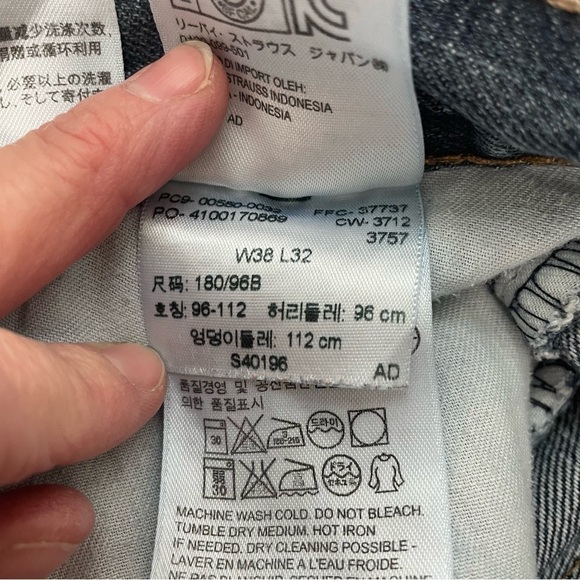 Levi's Men's Vintage 550 Relaxed Fit Medium Wash Jeans 100% Cotton 38X30 - Picture 13 of 15